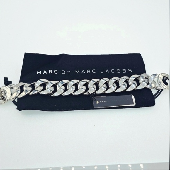 NEW Marc By Marc Jacobs Silver Tone Katie Logo Link Bracelet NWT - Picture 2 of 4